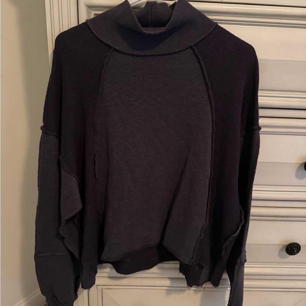 American Eagle Outfitters Dark Gray Turtleneck Sweater